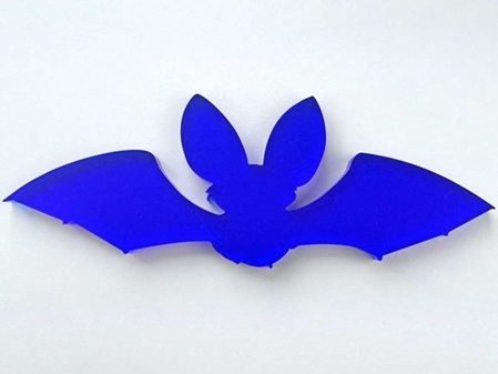 Acrylglas Buchstaben Muster blau satiniert Fledermaus